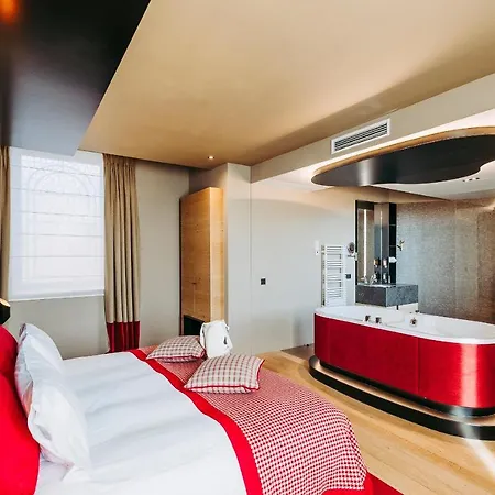 Domaine De Naxhelet Hotel 4*