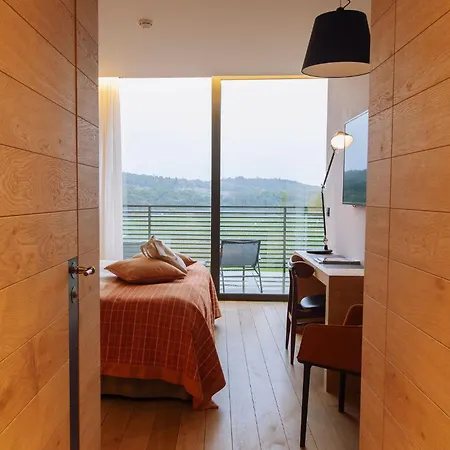 Hotel Domaine De Naxhelet 4*