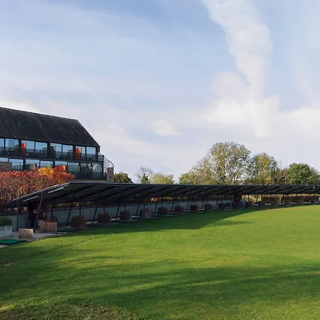 Domaine Des Terres Du Val Hotel