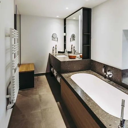 Domaine Des Terres Du Val 4* Wanze