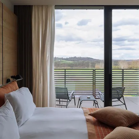 Hotel Domaine Des Terres Du Val