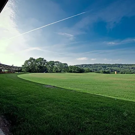 Hotel Domaine Des Terres Du Val