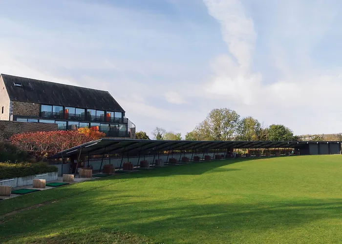 Domaine Des Terres Du Val Hotel