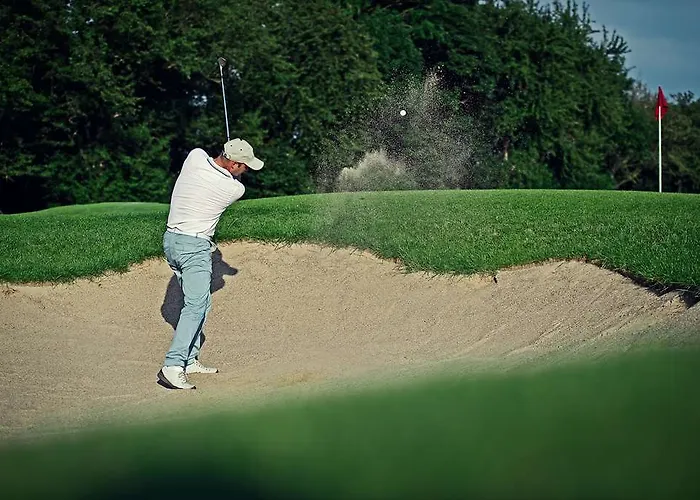 Hotel Domaine Des Terres Du Val 4*